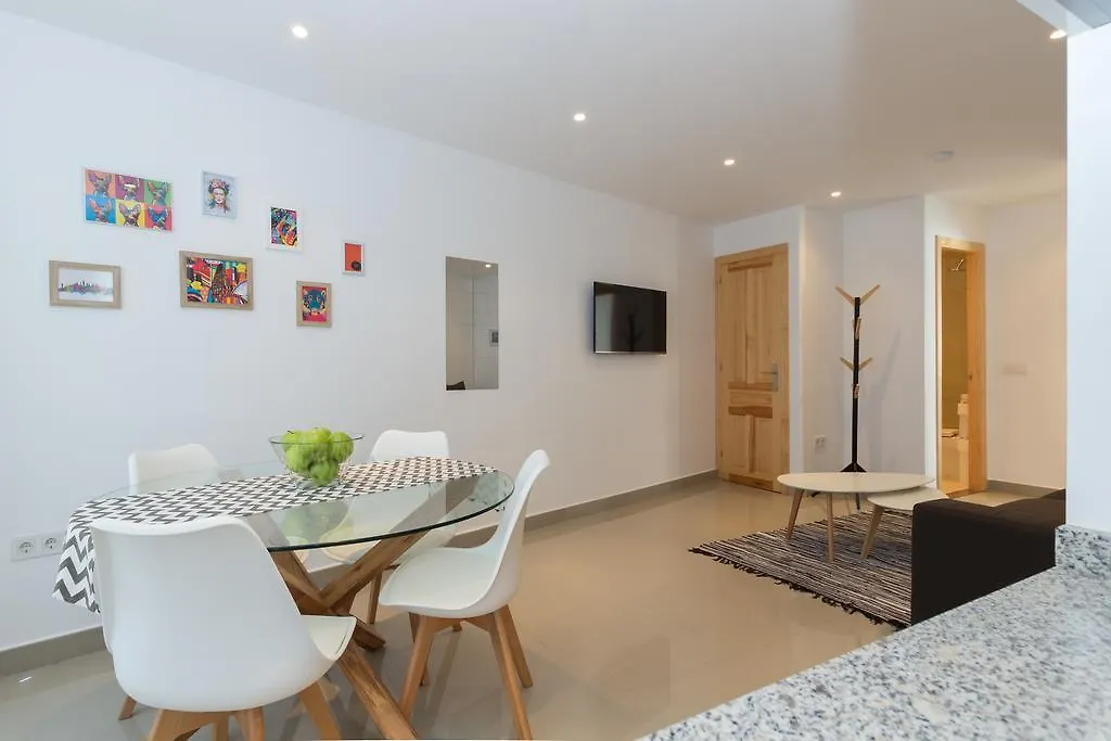 The Carpenter'S Boutique Apartments Marbella 0*,